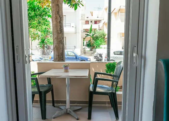 Kuburno House - Spacious - Close To The Beach Apartment